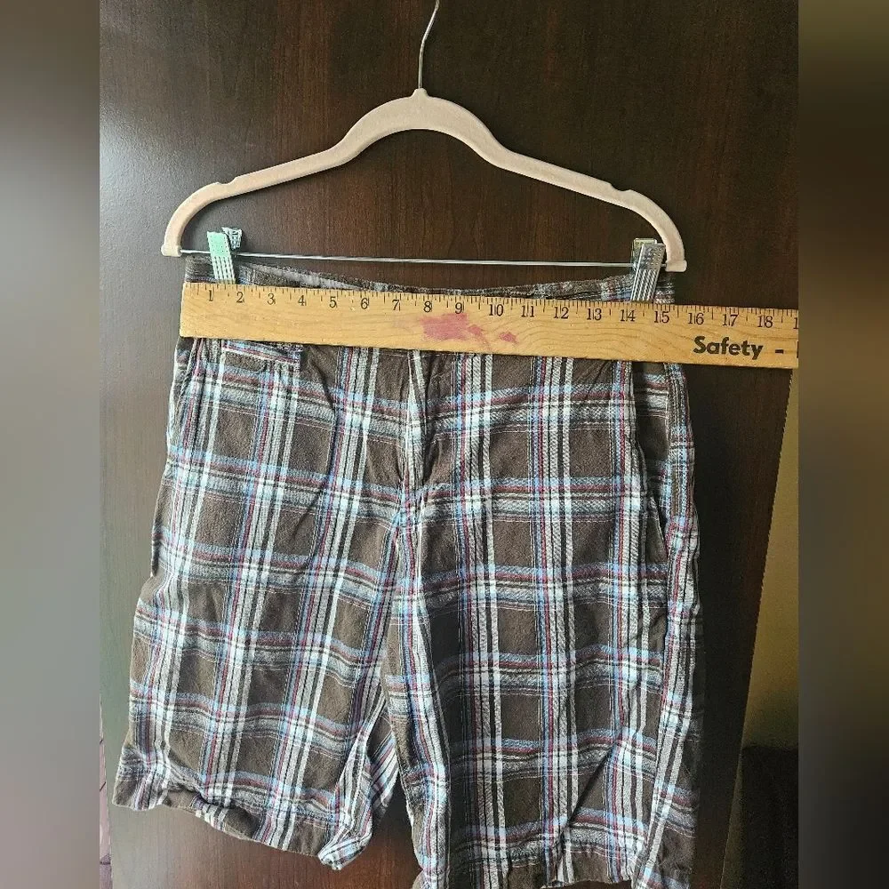 JF J.Ferrar Brown Plaid Cargo Shorts Size 32